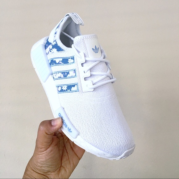 Adidas NMD R1 White Blue Floral - Picture 3 of 7